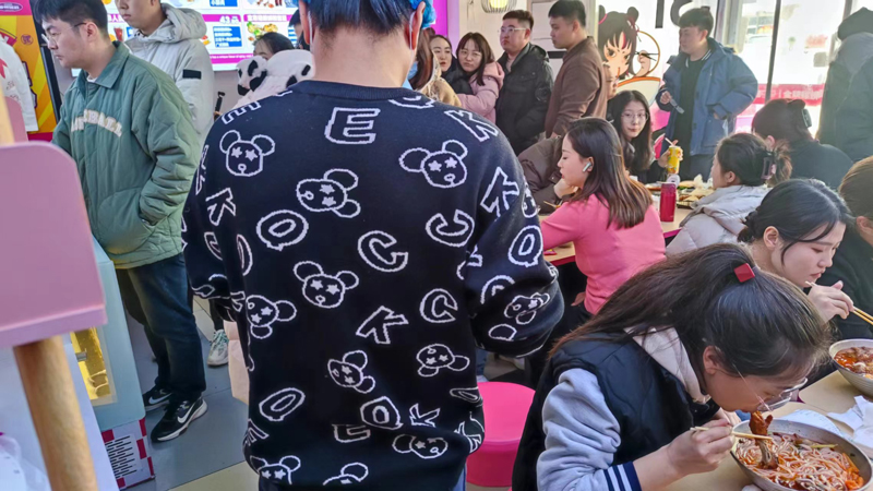 学校食堂加盟螺蛳粉.jpg