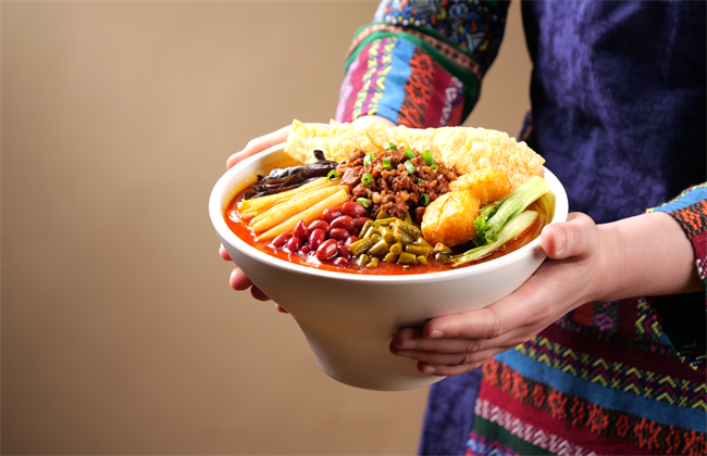 火锅螺蛳粉加盟需要多少钱？柳蛳蛳费用明细全解析