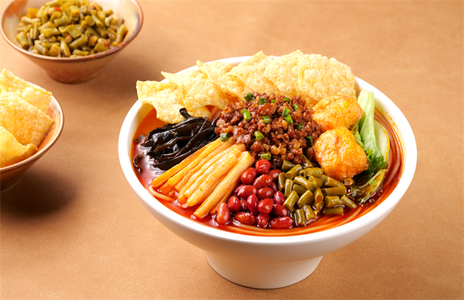 加盟螺蛳粉火锅店.png